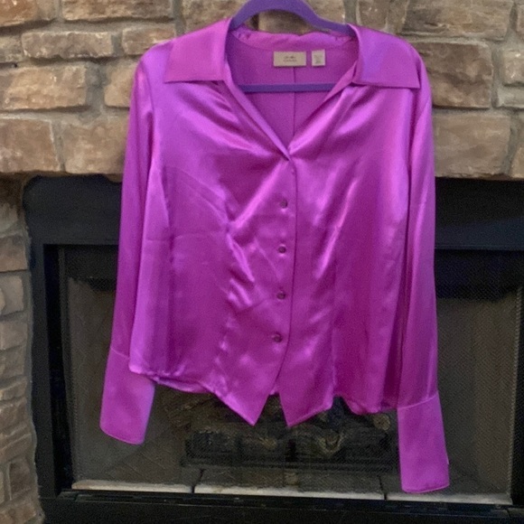 i.e.Woman purple 100% silk long sleeve button down bell sleeves. 16W - Picture 1 of 6